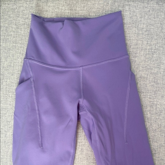 Lululemon Women’s Purple Wunder Under Leggings with Pockets 25” - Picture 5 of 7